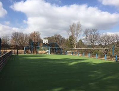 Terrain de football et volley pour une commune